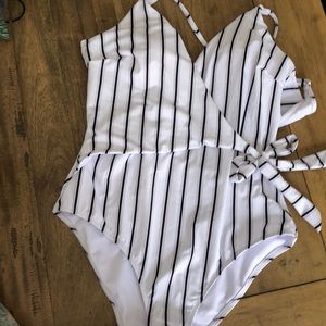 Black and white classic one piece!